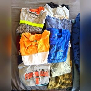 22 Boys sz 4T shirts bundle deal